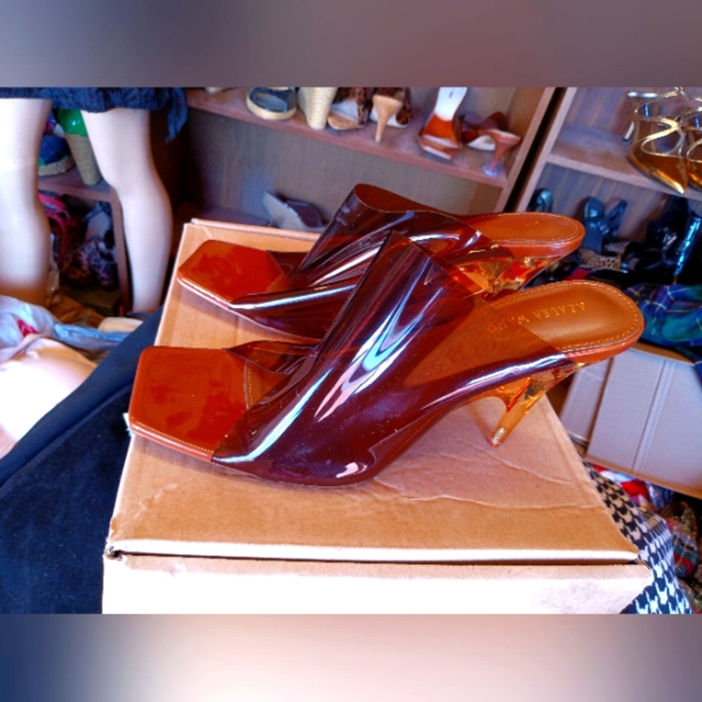 Brown transparent wedge heels